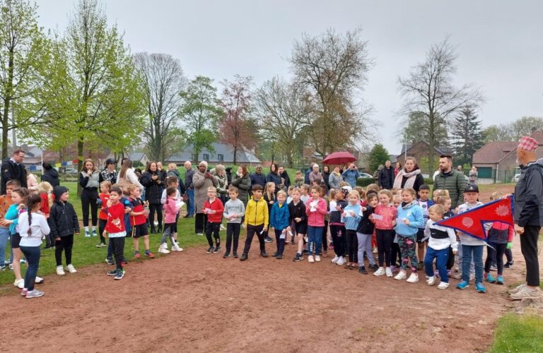 De linde school children taking part in sponser run to support schools children in Himalayas of Nepal.